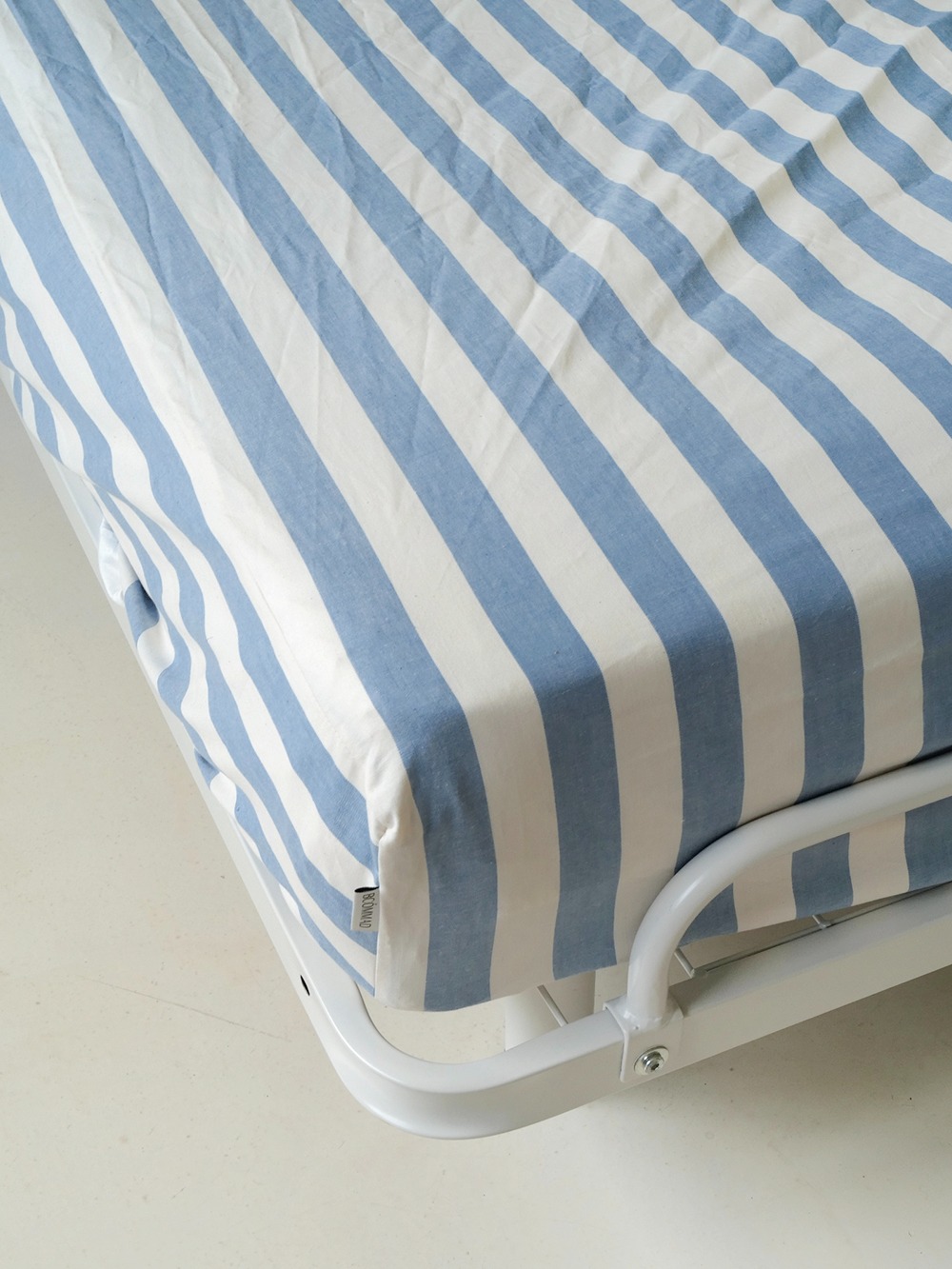 Bold stripe mattress cover
